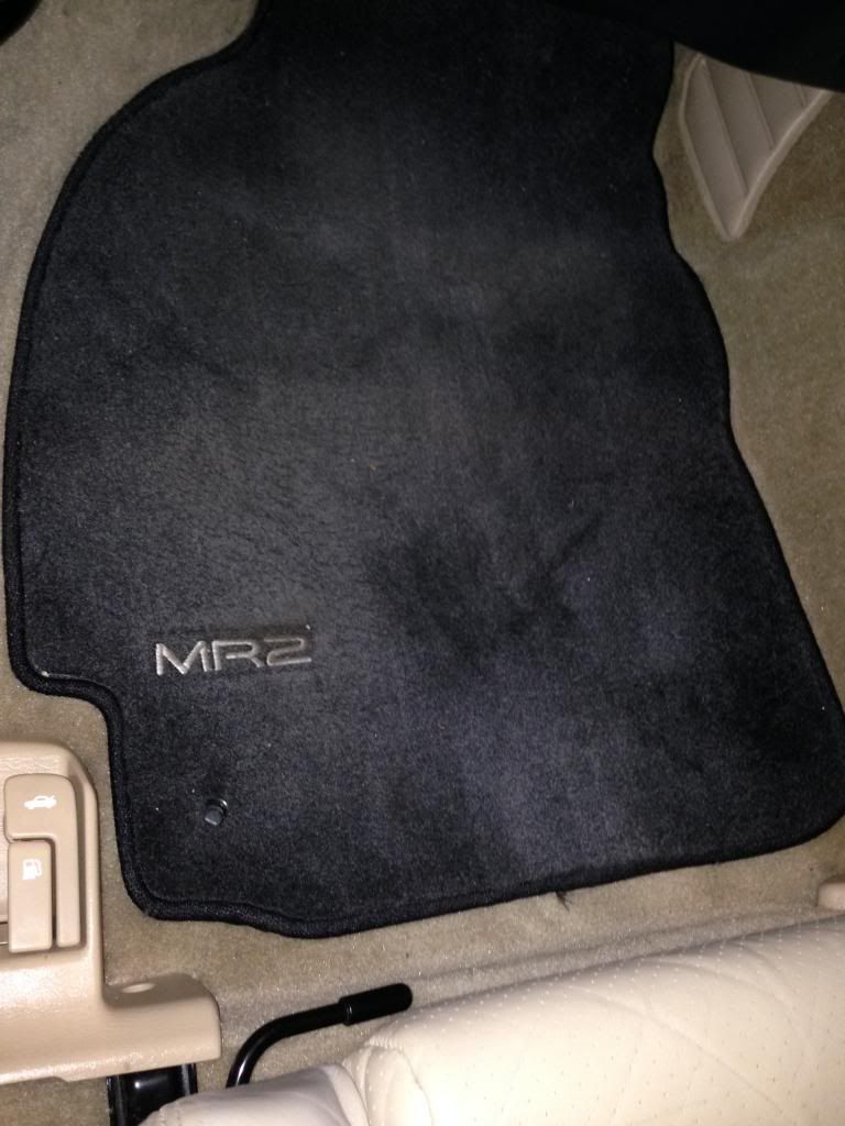 Driver side floor mat photo 098-1.jpg